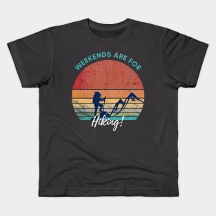 Retro vintage weekends are for hiking Kids T-Shirt